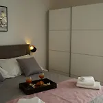 Bura2 , With Private Parking In The Garage Apartmán Split