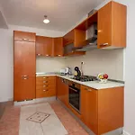 Bura2 , With Private Parking In The Garage Split