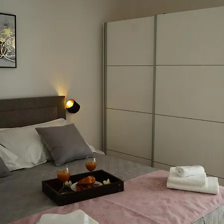 Bura2 , With Private Parking In The Garage Appartamento Spalato