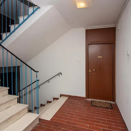 Bura2 , With Private Parking In The Garage *