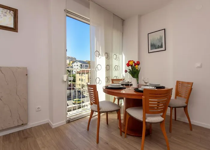 Bura2 , With Private Parking In The Garage * Split