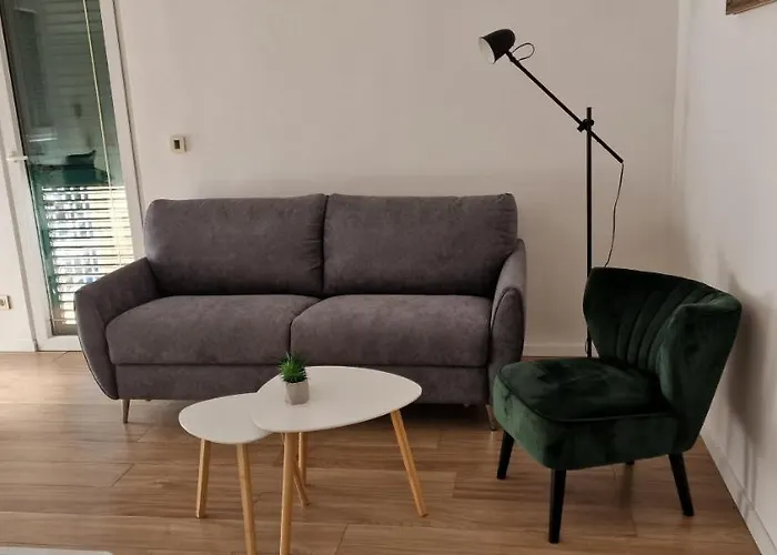 Bura2 , With Private Parking In The Garage Split