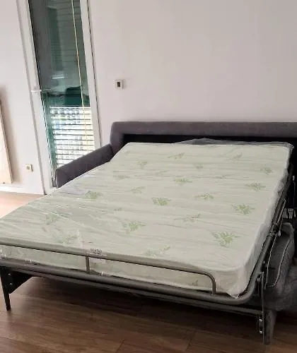 Apartman Bura2 , With Private Parking In The Garage Split